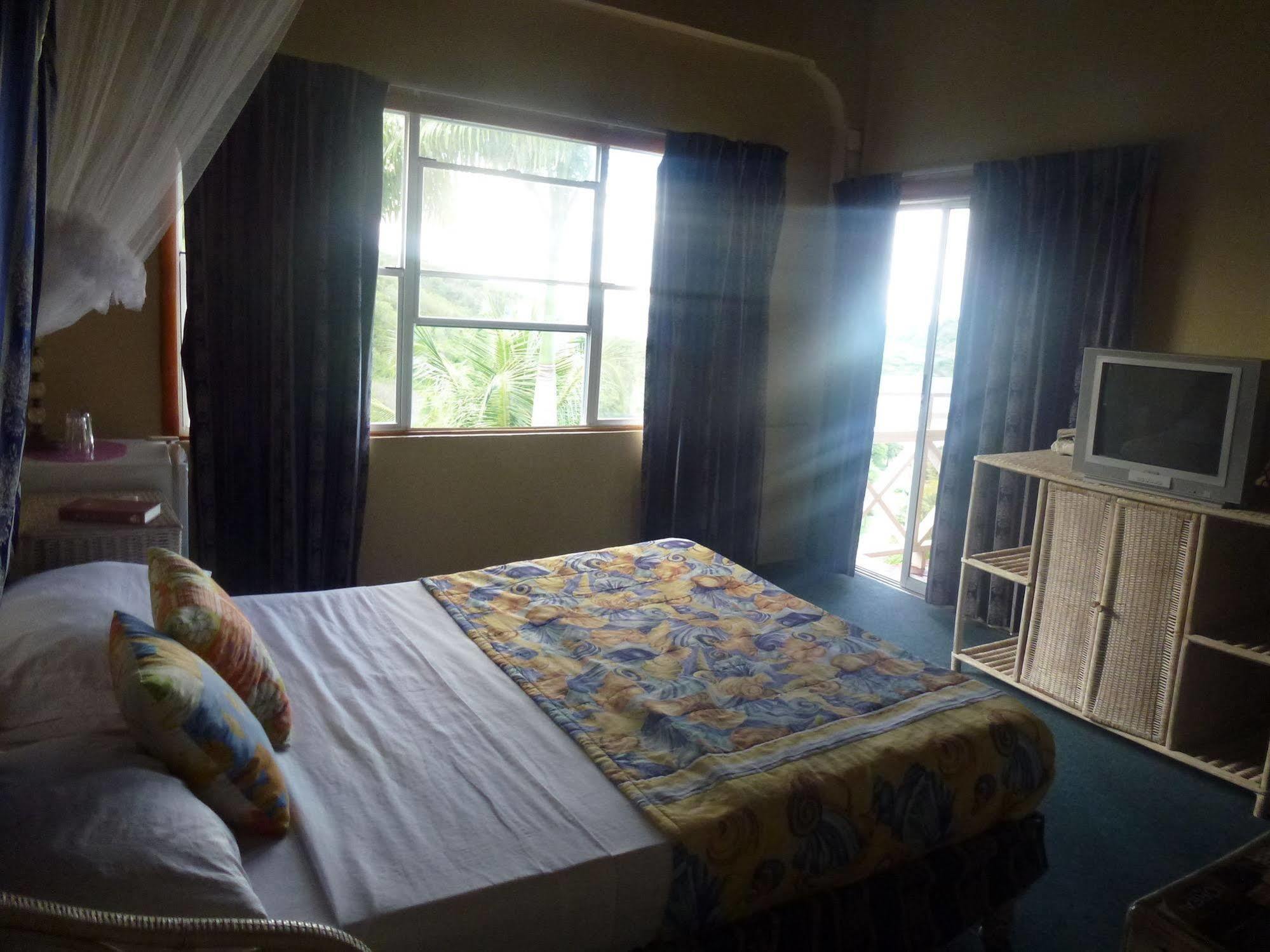 Inn La Galleria Five Islands Village Bagian luar foto